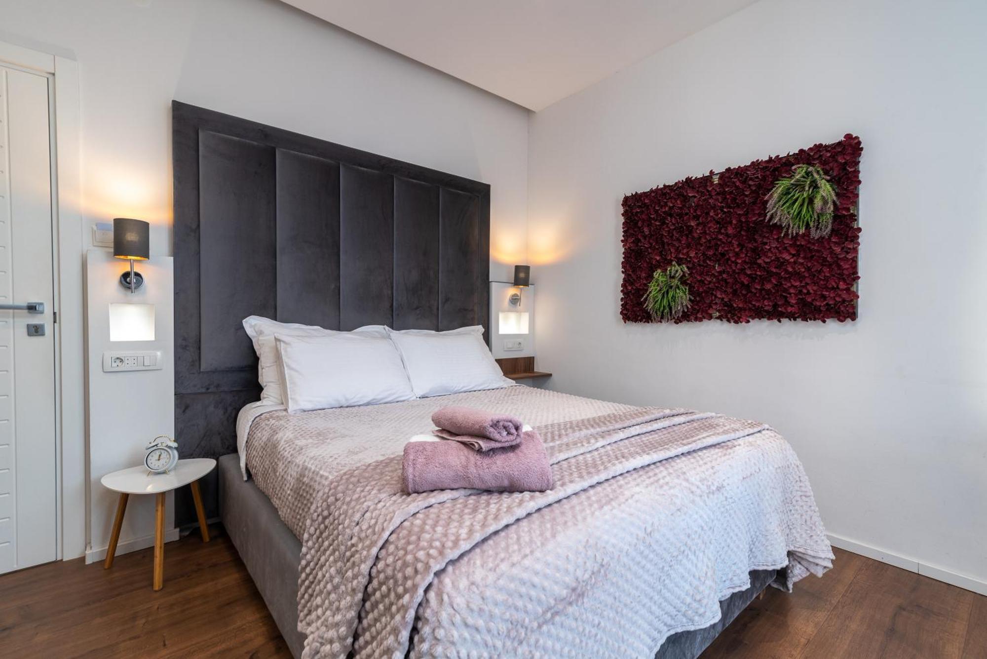 Antares Luxury Rooms Split Exterior photo